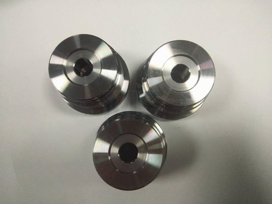 قطعات تزریقی با دقت بالا | سطوح صیقلی و اجزای رزوه ای