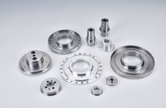 اجزای قالب غیر استاندارد ساخته شده با فولاد Böhler H13 برای بسته بندی آرایشی